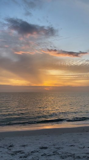 Steph Rayner on Instagram: "懶 @alo #aloyoga #softmulberry #alopartner"