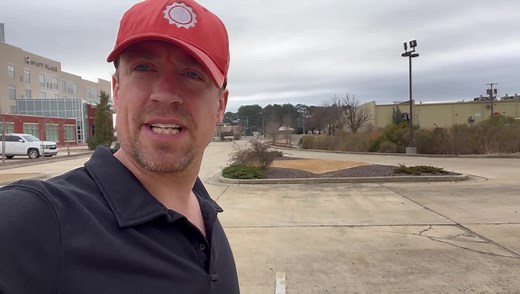 70K views · 1.2K reactions | LIVE update from Columbus MS ahead of possible #tornado outbreak today centered over MS to AL, north to TN/KY. Greatest threat for strong tornadoes is central/northern MS | Reed Timmer Extreme Meteorologist | Facebook