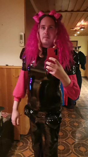 Semester sista veckan #fyp #alt #foryou #pink #pinkhair #alternative #goth #fördig #altgirl
