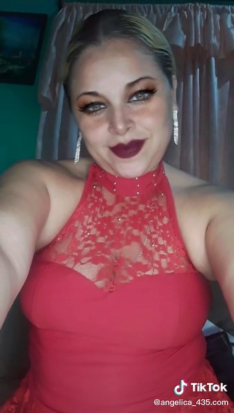 Stunning Red Lace Dress Showcase with Embellishments