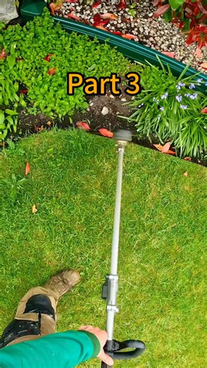 9.9K views · 72 reactions | My girlfriend got drunk during our beach vacation and shouted, My friends think I'm crazy for dating someone so far below my league. Then she listed all my flaws while people stared without a word. I walked away and chec. #reddit | redditorhours | Facebook