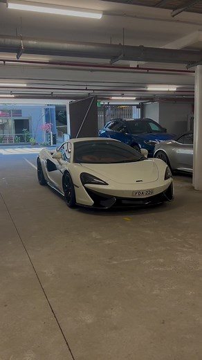 Mclaren 570s #mclaren #570s #car @Marcel