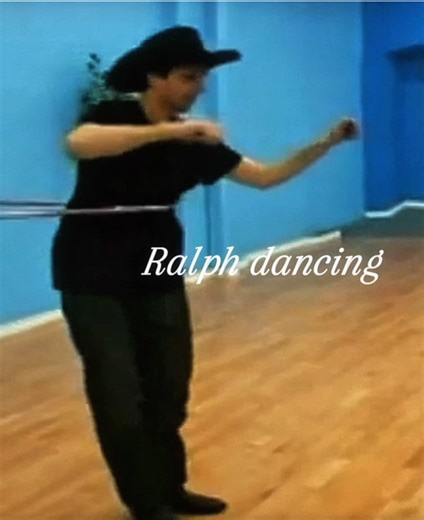 The 5th clip😭. #ralphmacchio #professionaldancer #fyp #dancingwiththestars #aura