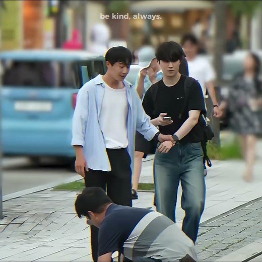 The Little Girl Reacted Too Sensitively 🫶❤️ #kindness #hopecore #emotional #reaction #respect