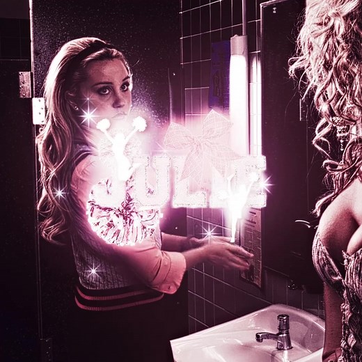 Amanda Bynes in Easy A: A Nostalgic Edit