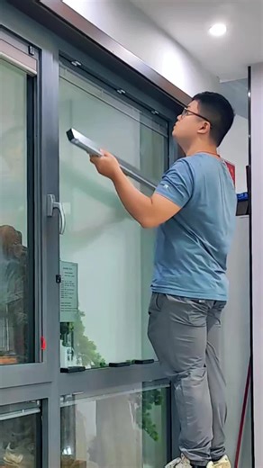 Easy One-Person Installation of Electric Curtains