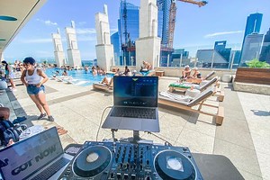 Highest Rooftop Bar In Houston Opens 43 Stories Up In The Sky