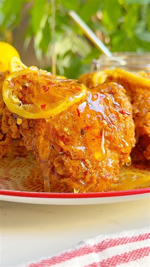 Hot Honey Lemon Pepper Fried Chicken Wings | kingcooks 🍯Hungry? Reply “HOT HONEY” and this recipe is all yours to enjoy 🍋 There is something irresistible about a perfectly fried chicken wing. Crispy on the outside, juicy on the inside, and bold enough to make you lick your fingers without shame. But the real moment? That lemon pepper infused hot honey. Sweet, citrusy, garlicky, and just spicy enough to make you reach for one more wing without thinking twice. #lemon #wings #chicken #honey | Kin