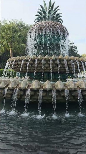 Pineapple Fountain Serenity — Charleston Waterfront Park 4K