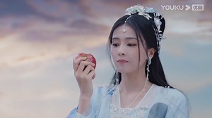 432K views · 10K reactions | The sweet girl climbed up the tree to pick the fairy fruit, but was caught by the God of War. 甜妹爬上树摘仙果，不料被战神抓个正着 #长月烬明 #TilltheEndoftheMoon #Luoyunxi #Bailu #drama #Chinese #中国电视剧 #罗云熙 #白鹿 | 古装剧研究所 | Facebook