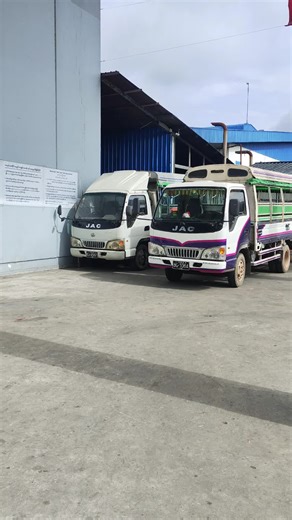 Thazin Aung သည် TikTok ပေါ်တွင် ရှိသည်