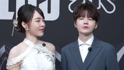 Crisp采访： 签已经帮你们抽好了,LPL的兄弟们加油 #英雄联盟S15 #上聊S15