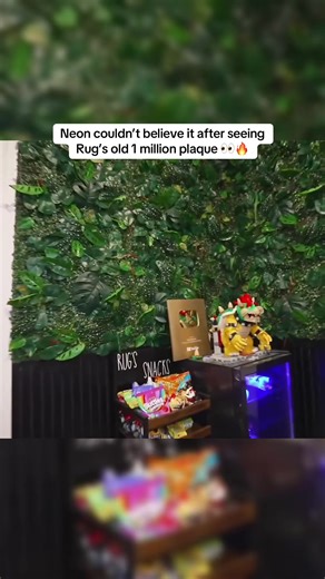 Neon couldn’t believe it after seeing Rug’s old 1 million plaque 👀🔥 #n3on #rug #fyp