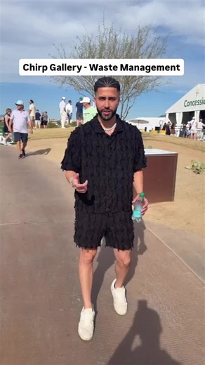 A beautiful backdrop for some chirps | backdrop stand