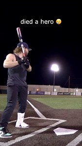 My favorite bat broke 😭 | The Baseball Bat Bros