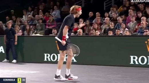 ‘Shut up!’ – Andrey Rublev rages at crowd before making himself bleed in anger