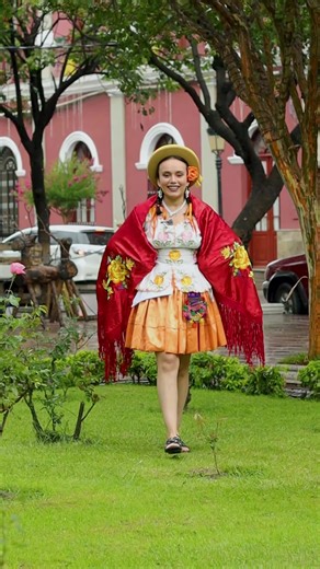 Jueves de Comadres se vive en ruta. Celebra la tradición como se debe: viajando, compartiendo y descubriendo Tarija con las experiencias que solo Explora Tarija te puede llevar a vivir. Elegí tu ruta y que empiece la comadreada. #JuevesDeComadres #ExploraTarija #RutasQueConectan #TurismoTarija #ComadresEnRuta