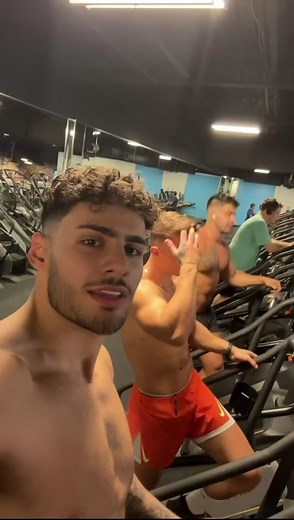 Daniel Montoya and Fitness Journey on Instagram