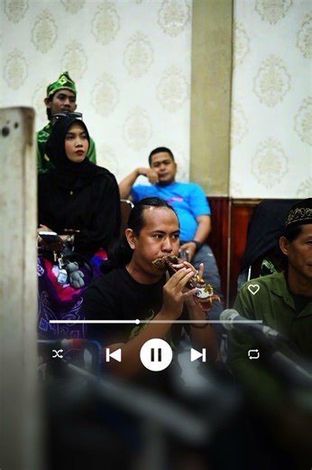 mari lestarikan alat musik tradisional banjar Sarunai