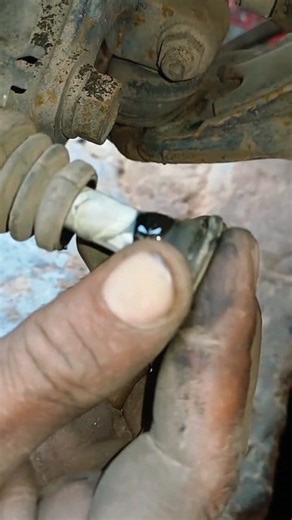 3K views · 53 reactions | Brake caliper repair process. As a mechanic rate this repair. Follow us and share this with your mechanic friends六‍ #automobileengineering #car #reels #mechanic #automotive #trucks #engine #automobile. | MD Mohsin Hasan Munna | Facebook