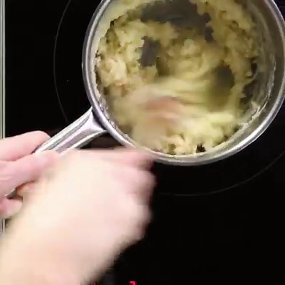 [Révisez vos classiques] La prochaine fois que vous ramènerez des chouquettes, ça sera VOS chouquettes ;) La recette ici ➡ https://goo.gl/BGwxVU | Marmiton