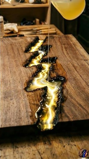 A Lightning Strike Inside This Table ⚡🤯