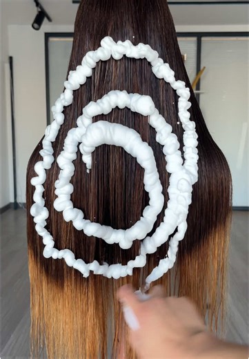 Transform Your Look with Ombre Straight Lace Front Wig