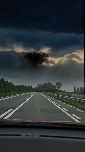 162K views · 2K reactions | oh my god the dangerous dragon is in the sky #giant #dangerous #scary #naturebature #infotechfarsi #oh #momster #ghost -7381112462742916385 #pictures #amor #pic #christ #panama #blessed #faith #gospel #prayer #god #jesuschrist #instagram #amen #worship #instagood #love #fé #guatemala #mexico #dios #hope #america #honduras #jesus #bible #holyspirit #diosesbueno #paz #church | TVJ - Eat Bulaga na | Facebook