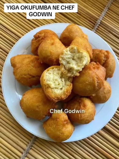 Cooking Meat in Box with Chef Godwin | Sunday Ugandan Food