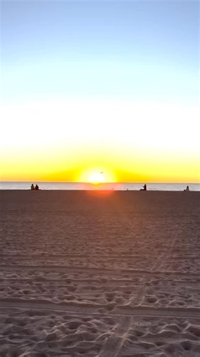 DAYLIGHT > “SUNLIGHT” VIEWING • - I know I’m a repeating record on encouraging people to view more sunlight and if possible also evening sunlight. They’re just so many benefits to daytime mood, focus and alertness and nighttime sleep. - One thing I regret, however, is calling it sunlight because whenever it’s overcast, people think they can’t take advantage of this very important protocol. The better word is daylight. Because as you know, there’s lots of daylight even when there’s cloud cover. T