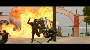 Use your Regal Crown Club card when you see Miss Bala tomorrow through 2/3 and get 500 bonus credits! 🎟: https://regmovi.es/2Uckkyw | Regal