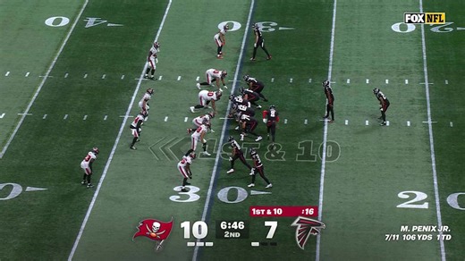 Kyle Pitts makes acrobatic catch, stiff arms his way to first down