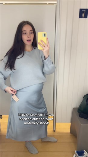 Stylish Maternity Outfits for Your Photoshoot