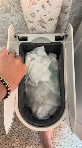 Honest Review of simplehuman Diaper Can with Odorsorb System