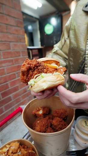 The Nashville Cluck, Liverpool. Will this be the BEST fried chicken EVER? | Food Review Club