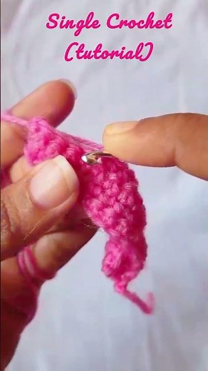 How to Crochet a Single Crochet Stitch | Easy Beginner Tutorial 🧶#crochet #howto #shorts