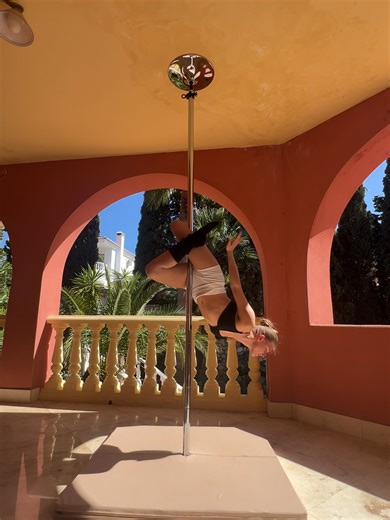 Beginner Pole Dance Combo Routine