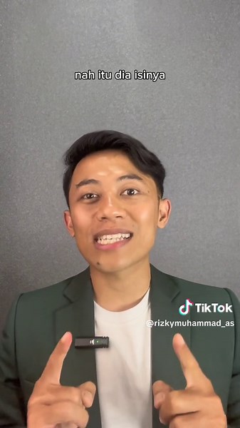 CONTOH MC FORMAL Berikut salahsatu contoh MC formal yang sangat simple dengan beberapa susunannya. Kamu bisa improve narasinya ya guys selengkap dan serapih mungkin. Di video ini hanya contoh saja. Semoga bermanfaat 🙏🏻🙏🏻 Alhamdulillah.. ✨ Kelas @rm_publicspeakingclass Komunitas @speakermudaindonesia _____________________ #publicspeaking #publicrelations #publicspeakingclass #publicspeakingtips #publicspeakingcoach #publicspeakingtraining #publicspeakingschool #publicspeakingskills #publicspe