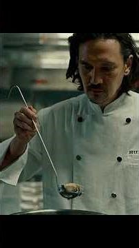 The chef reacted incredibly quickly; he noticed the problem and resolved it immediately.#shorts