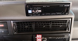 TEST: Alpine UTE-200BT – radio z USB, ale bez CD
