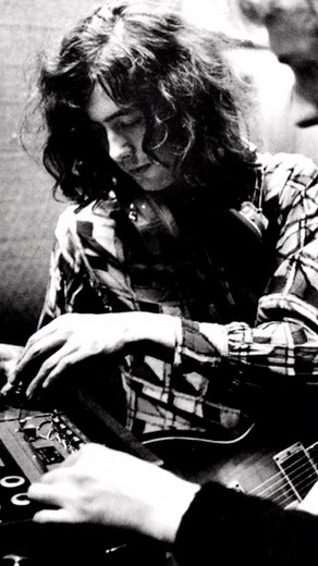 Guitarway To Heaven on Instagram: "An isolated track of Jimmy's guitar solo to 'Heartbreaker' on Led Zeppelin II. This isolated track makes clear the genius of Jimmy when it comes to lead guitar, everything is full of feeling and swagger! Apparently the ‘Heartbreak’ solo was the first time that Jimmy used a Marshall amp to record with his No. 1 ‘59 Gibson Les Paul. Each song of Led Zeppelin II was separately recorded, mixed and produced at various studios in the UK and North America. The album w