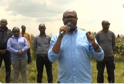 Ministre w'intebe Justin Nsengiyumva aributsa 'Abaturage gushyira igitutu kuri leta' kuko aribo ikorera. Editor note: Uyu PM ndamukunze cyane, mbaye umufana guhera ubu. Iyo wabaye muri opposition uba usobanutse kabone niyo waba wari mu kazi! | Dr.Jean Ngendahimana