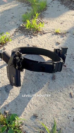 You gonna pull those pistols or whistle Dixie?\n\nTrain harder with our level 2 duty holster 🔗