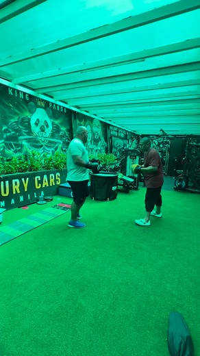 Boxing and sweating with Coach Gerome Bote | King Panda