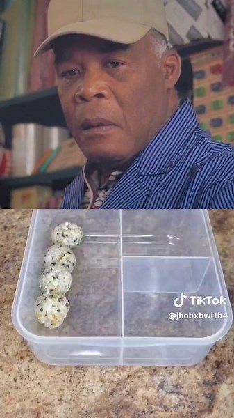 Charlie and the Chocolate Factory Movie Scene: The Golden Ticket