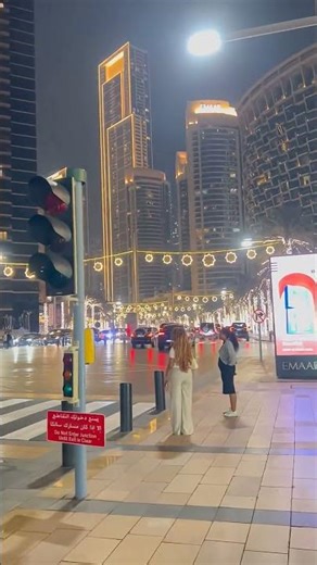 Beautiful night view✨️🌃 Dubai🇦🇪✨️IITian_94