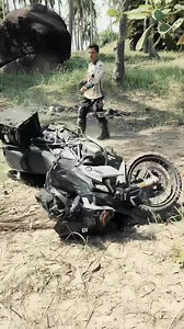 722K views · 8.8K reactions | While normal people lift weights at the...