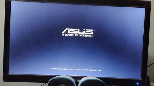 救命为什么装了win11开机显示logo后就黑屏😭😭