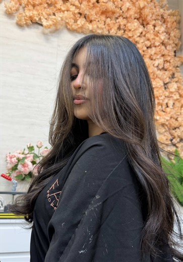 “Expensive brunette” (rich, glossy, dimensional) Soft dimension, seamless blend, and that rich, glossy finish that grows out effortlessly. This is what expensive brunette really looks like — customized, not copied. Every tone, every placement, designed for her. Ready for your own signature brunette? Book your appointment at Fabi Pro Beauty (NYC) ✨ Link in bio | DM for consultations #signaturebrunette #brunettebalayage #expensivebrunette #nychair #nychairstylist