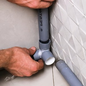 147K views · 529 reactions | A skilled plumber connecting water pipes! | Simple ideas | Facebook
